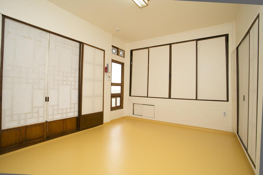 Nuri Hanok Guesthouse سيول المظهر الخارجي الصورة