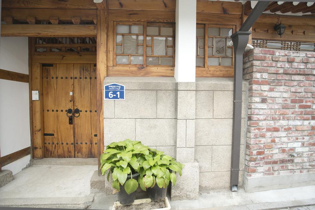 Nuri Hanok Guesthouse سيول المظهر الخارجي الصورة