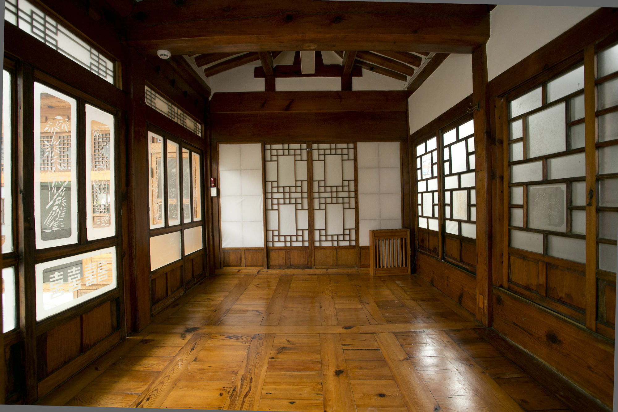 Nuri Hanok Guesthouse سيول المظهر الخارجي الصورة